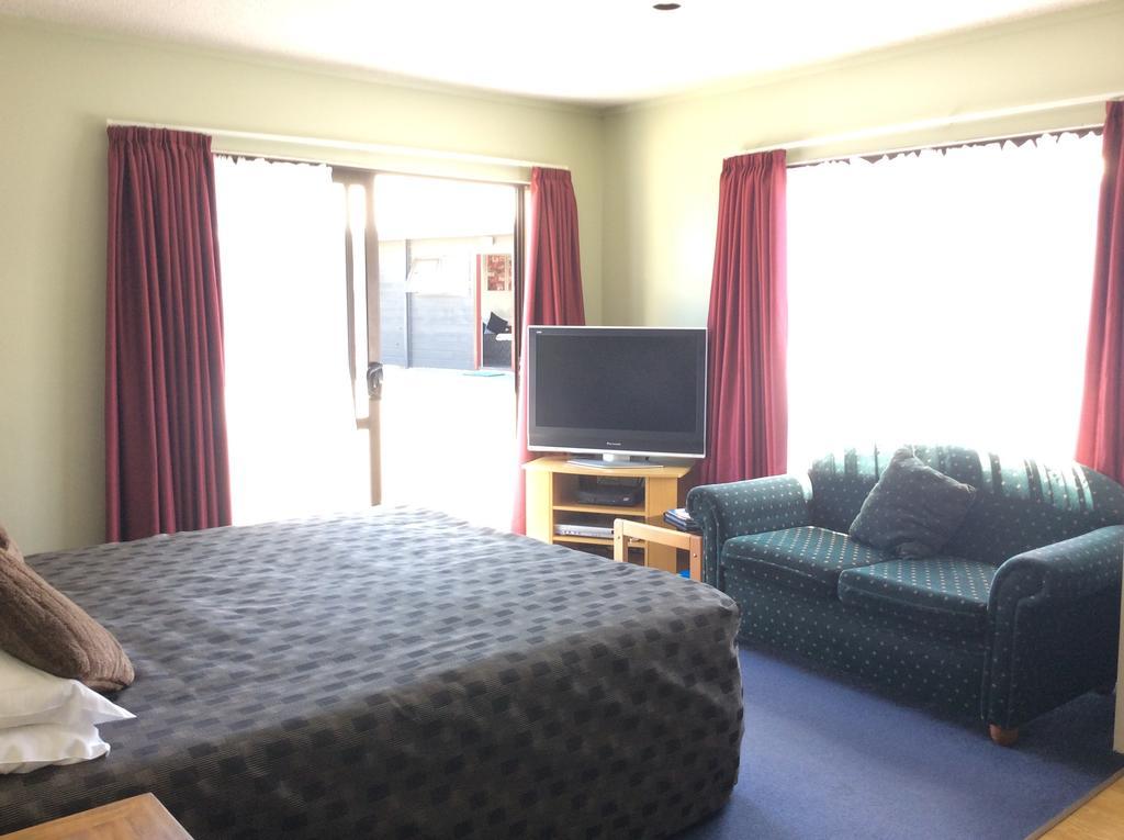 Asure Kapiti Court Motel Paraparaumu Bagian luar foto