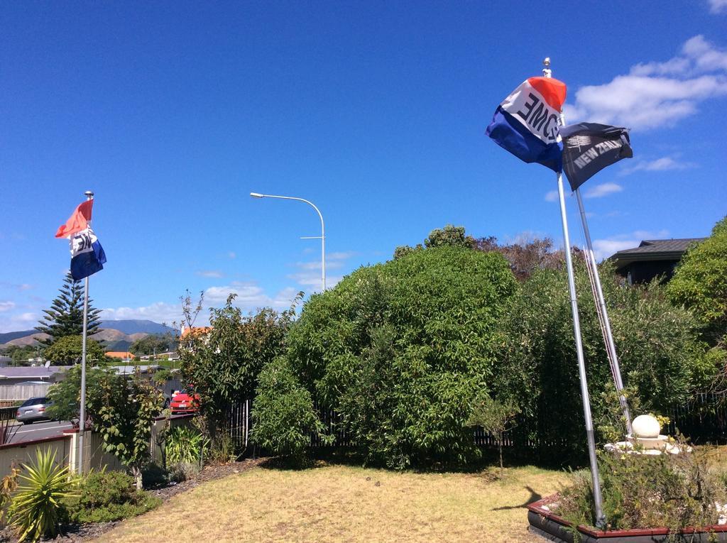 Asure Kapiti Court Motel Paraparaumu Bagian luar foto
